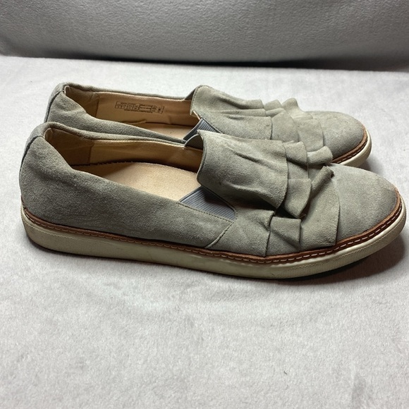 Vionic khaki suede slip on loafers size 9 - Picture 4 of 6